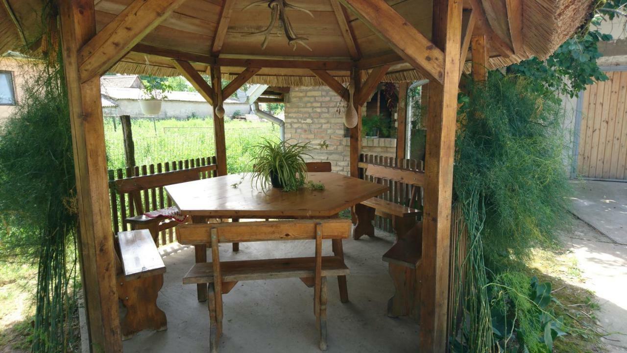 Apartment Kostolic Gajic Екстериор снимка